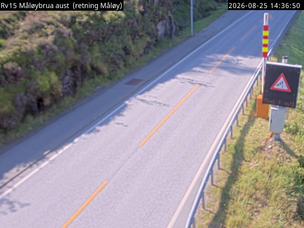 Måløybrua aust, retning Måløy