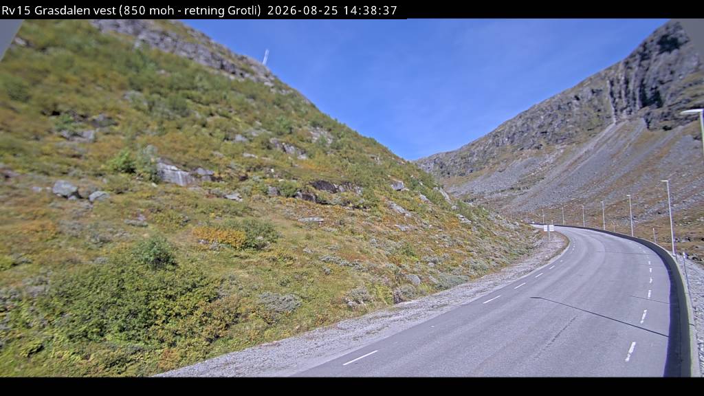 Grasdalstunnelen aust, retning Otta
