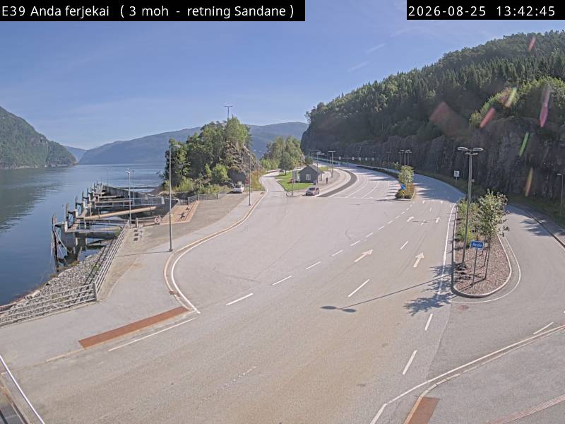 Anda ferjekai, retning Sandane