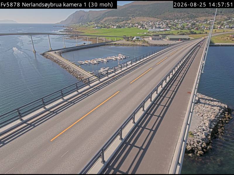 Nerlandsøybrua, retning Nerlandsøy