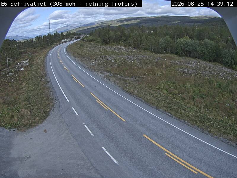 Sefrivatnet, retning Trofors