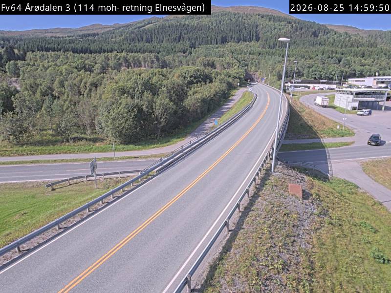 Årødalen, retning Elnesvågen